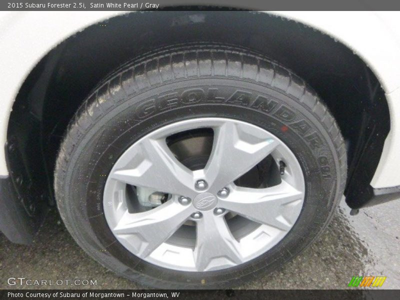 Satin White Pearl / Gray 2015 Subaru Forester 2.5i