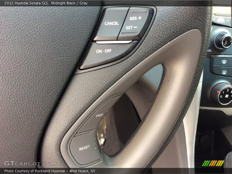 Midnight Black / Gray 2012 Hyundai Sonata GLS