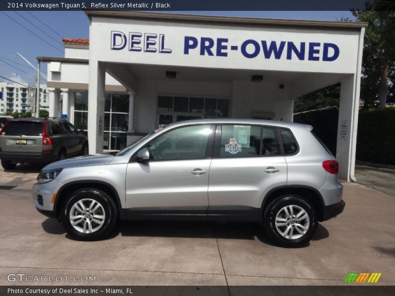 Reflex Silver Metallic / Black 2014 Volkswagen Tiguan S