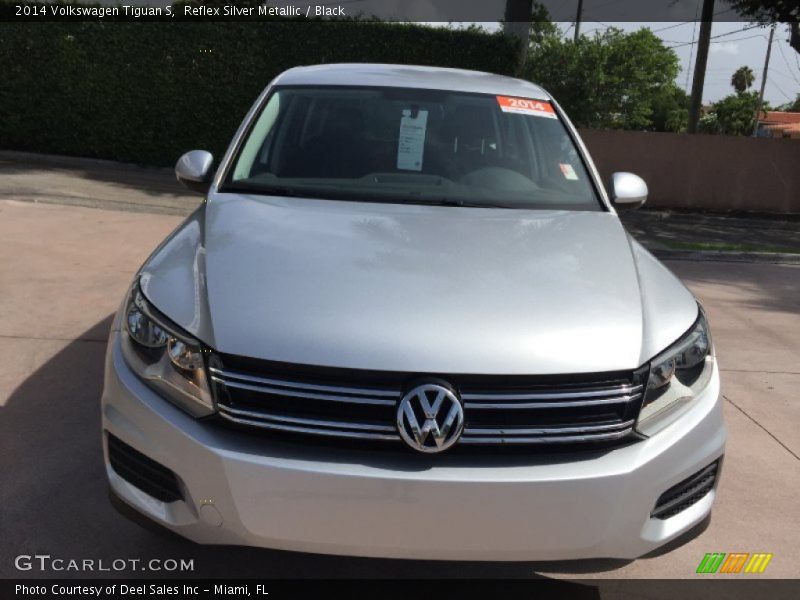 Reflex Silver Metallic / Black 2014 Volkswagen Tiguan S