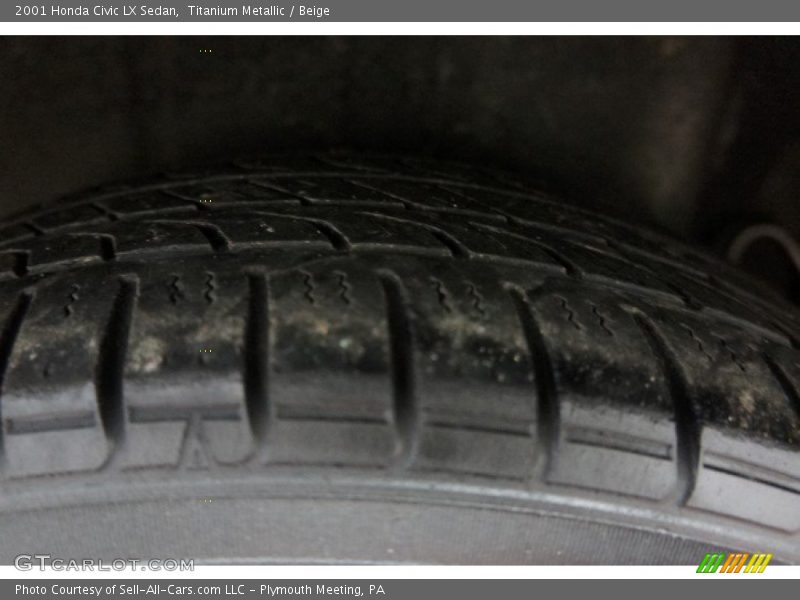 Titanium Metallic / Beige 2001 Honda Civic LX Sedan
