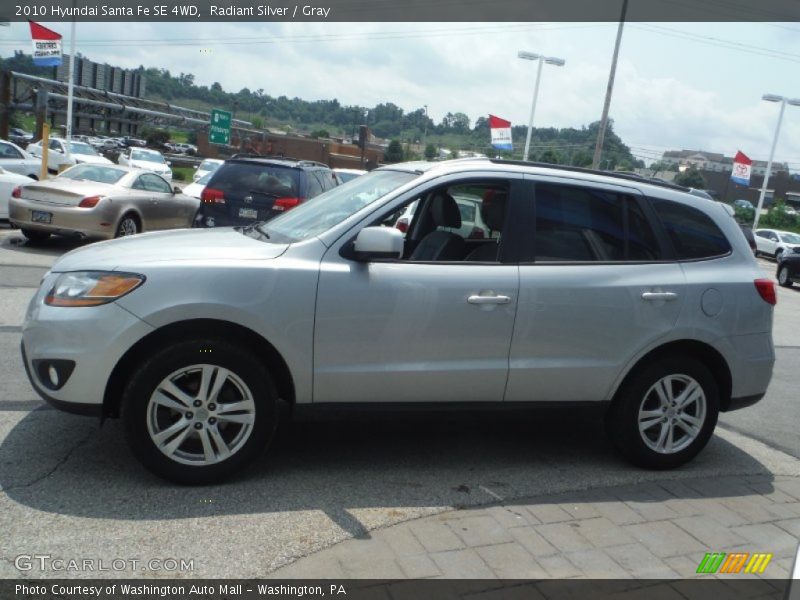 Radiant Silver / Gray 2010 Hyundai Santa Fe SE 4WD
