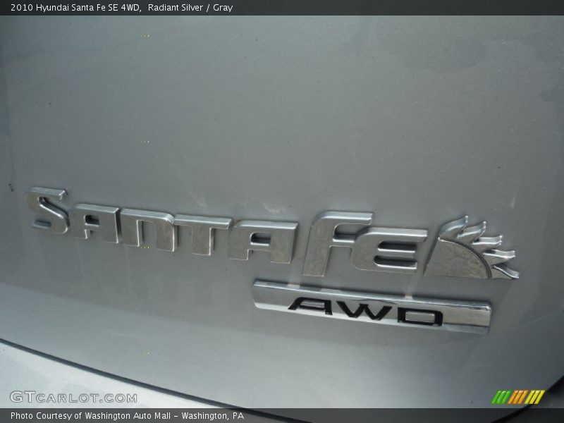 Radiant Silver / Gray 2010 Hyundai Santa Fe SE 4WD