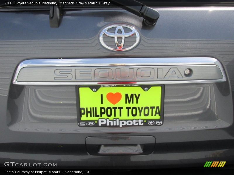 Magnetic Gray Metallic / Gray 2015 Toyota Sequoia Platinum