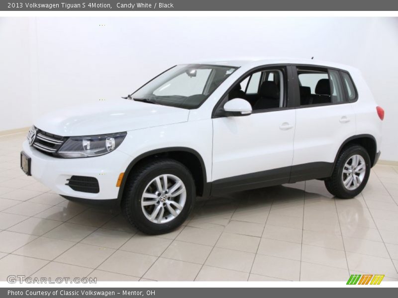 Candy White / Black 2013 Volkswagen Tiguan S 4Motion