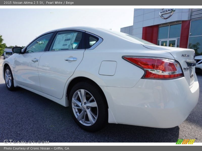 Pearl White / Beige 2015 Nissan Altima 2.5 SV