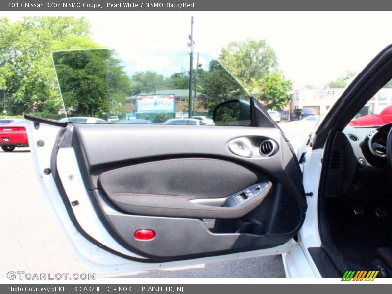 Pearl White / NISMO Black/Red 2013 Nissan 370Z NISMO Coupe