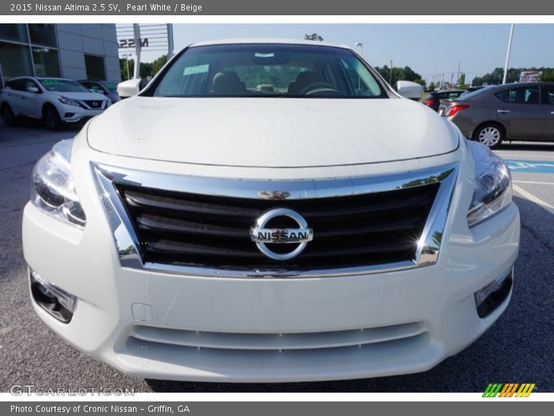 Pearl White / Beige 2015 Nissan Altima 2.5 SV