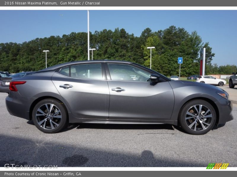  2016 Maxima Platinum Gun Metallic