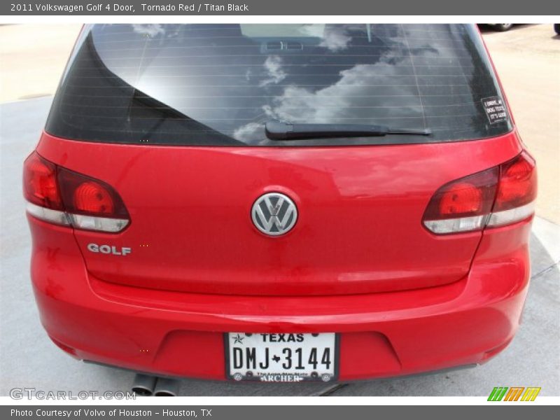 Tornado Red / Titan Black 2011 Volkswagen Golf 4 Door