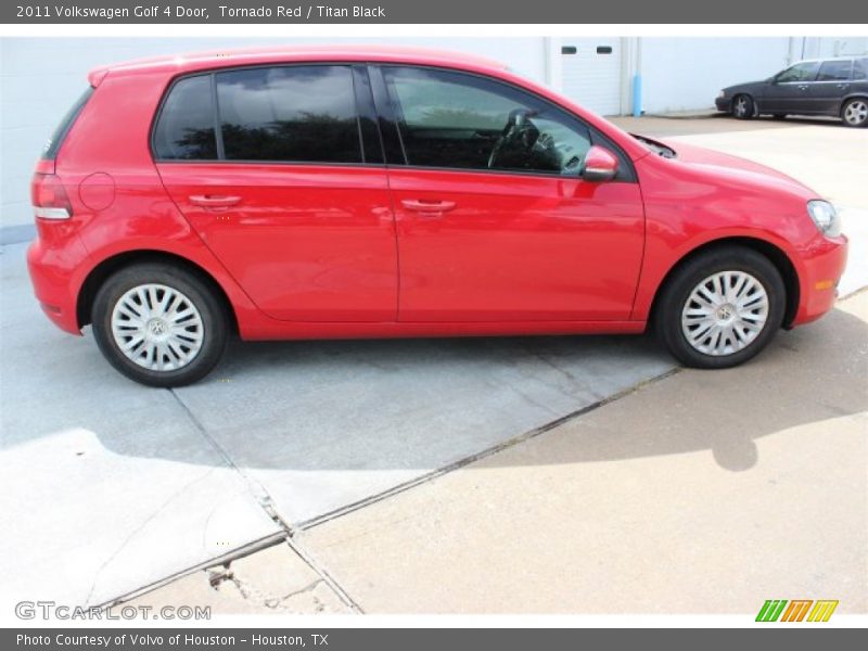Tornado Red / Titan Black 2011 Volkswagen Golf 4 Door