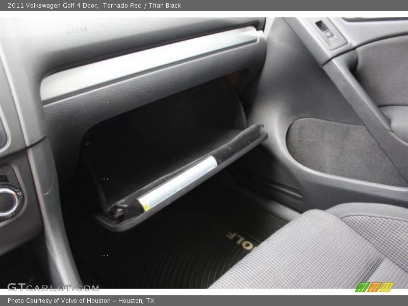 Tornado Red / Titan Black 2011 Volkswagen Golf 4 Door