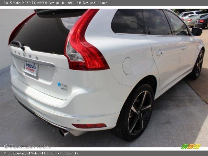 Ice White / R-Design Off Black 2015 Volvo XC60 T6 AWD R-Design