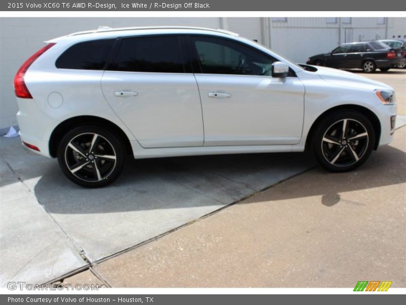 Ice White / R-Design Off Black 2015 Volvo XC60 T6 AWD R-Design