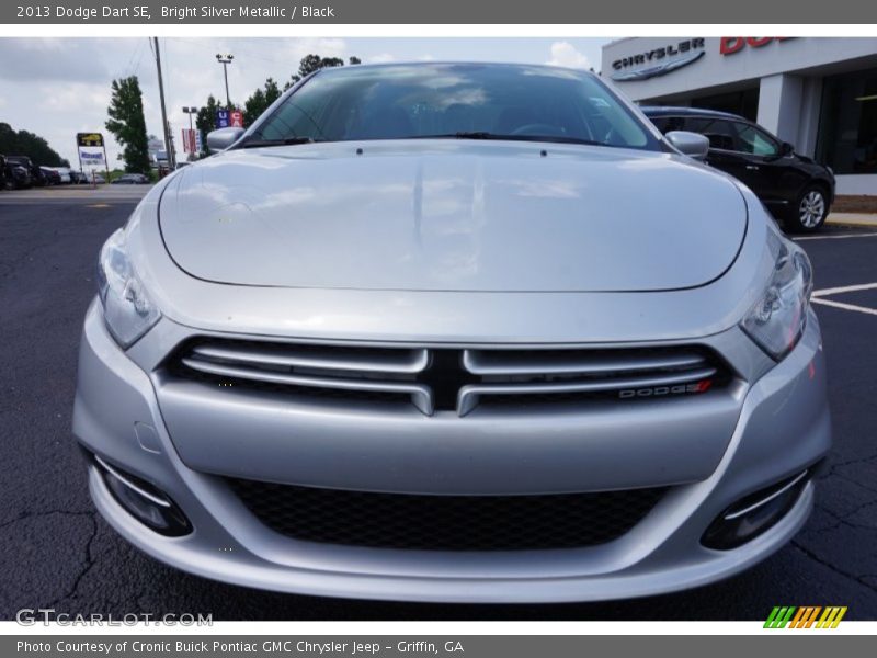 Bright Silver Metallic / Black 2013 Dodge Dart SE