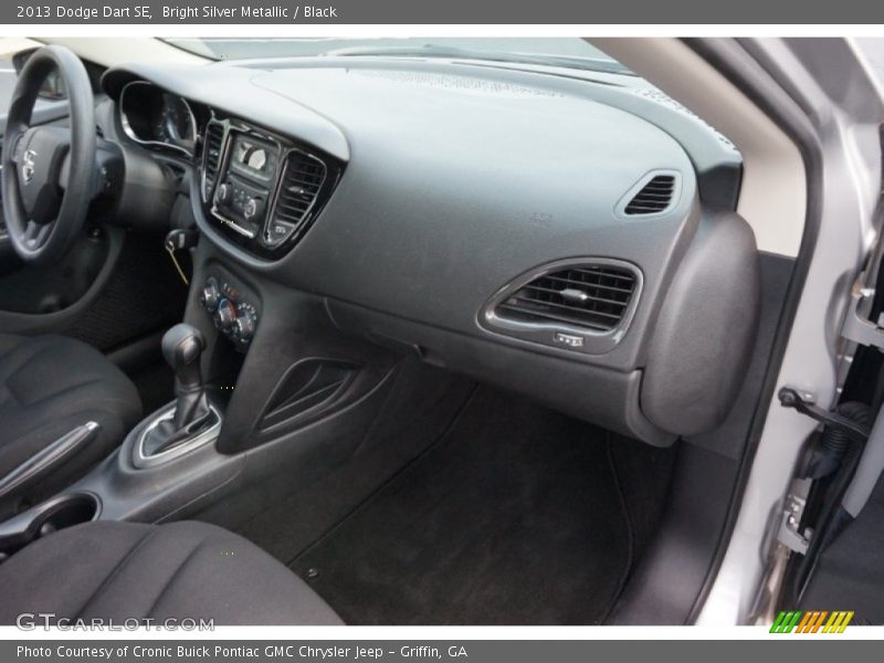 Bright Silver Metallic / Black 2013 Dodge Dart SE