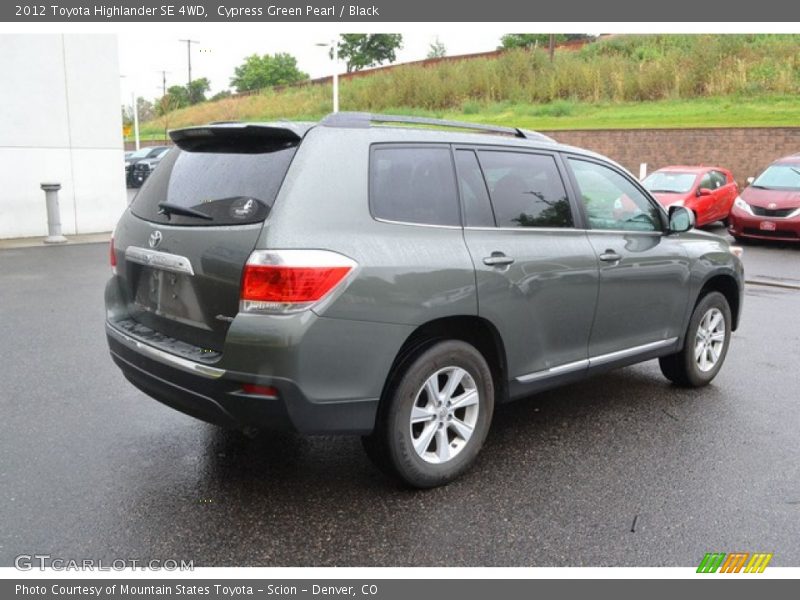 Cypress Green Pearl / Black 2012 Toyota Highlander SE 4WD