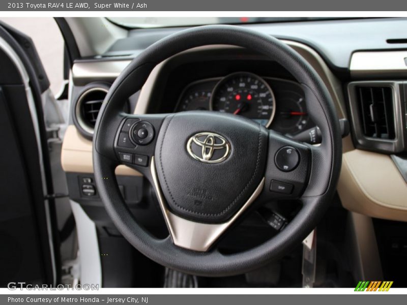 Super White / Ash 2013 Toyota RAV4 LE AWD