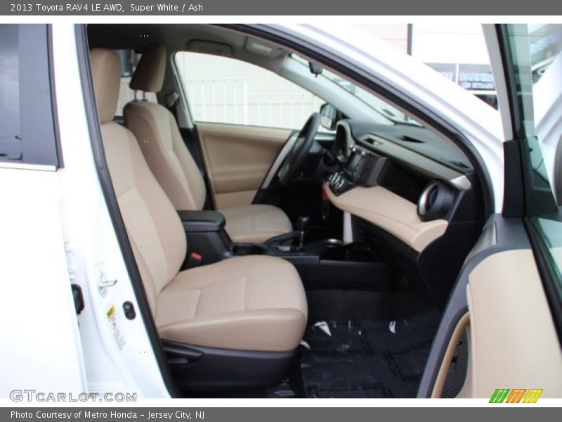 Super White / Ash 2013 Toyota RAV4 LE AWD