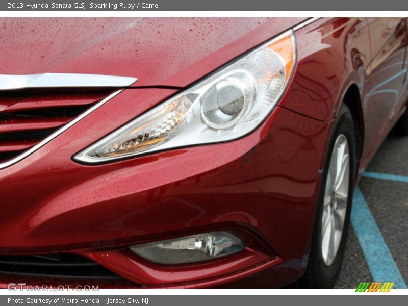 Sparkling Ruby / Camel 2013 Hyundai Sonata GLS