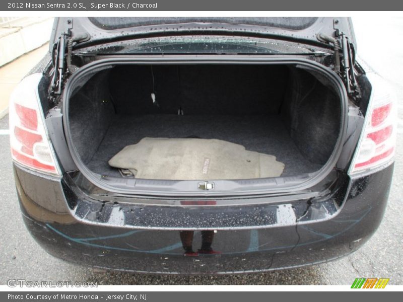 Super Black / Charcoal 2012 Nissan Sentra 2.0 SL