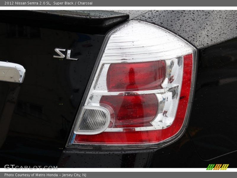 Super Black / Charcoal 2012 Nissan Sentra 2.0 SL