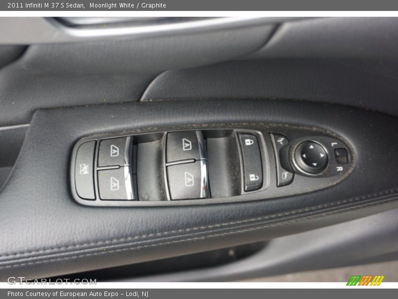 Moonlight White / Graphite 2011 Infiniti M 37 S Sedan