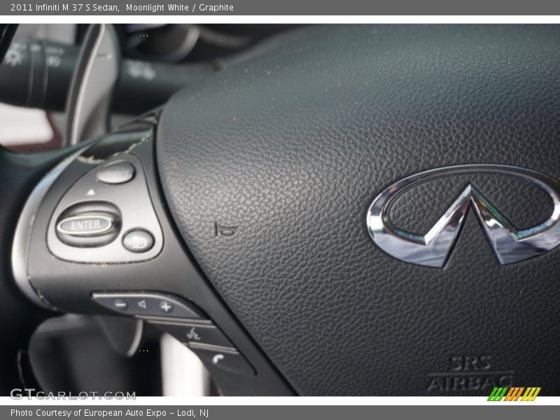 Moonlight White / Graphite 2011 Infiniti M 37 S Sedan