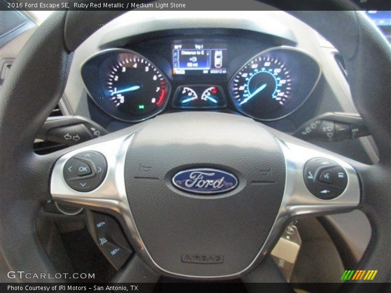 Ruby Red Metallic / Medium Light Stone 2016 Ford Escape SE