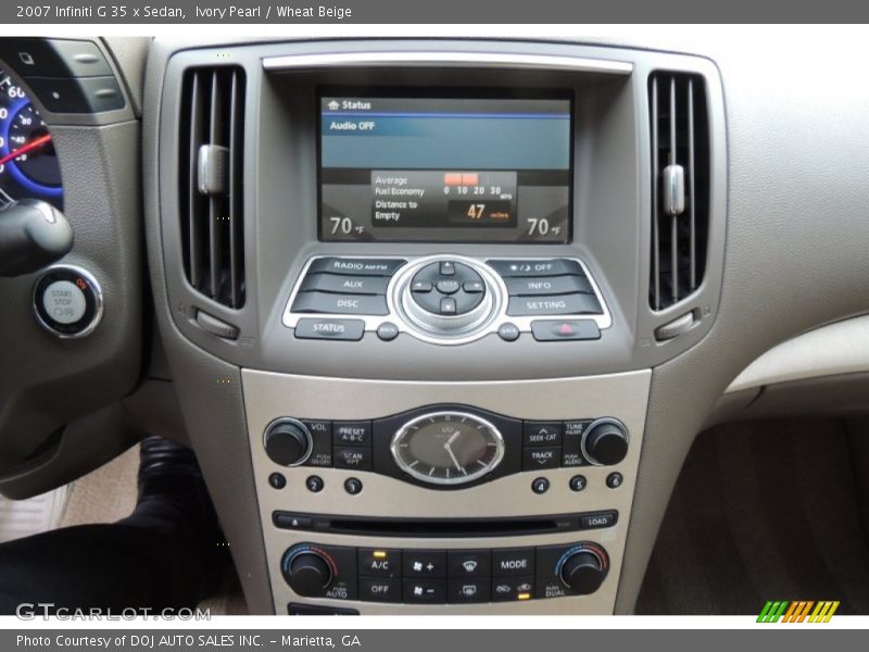 Controls of 2007 G 35 x Sedan