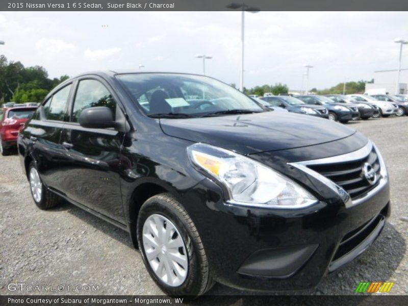 Super Black / Charcoal 2015 Nissan Versa 1.6 S Sedan