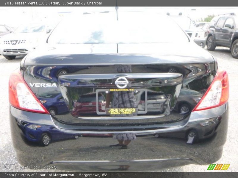 Super Black / Charcoal 2015 Nissan Versa 1.6 S Sedan