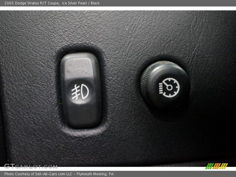 Ice Silver Pearl / Black 2003 Dodge Stratus R/T Coupe