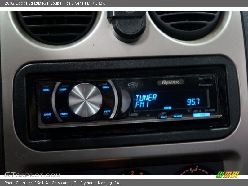 Ice Silver Pearl / Black 2003 Dodge Stratus R/T Coupe