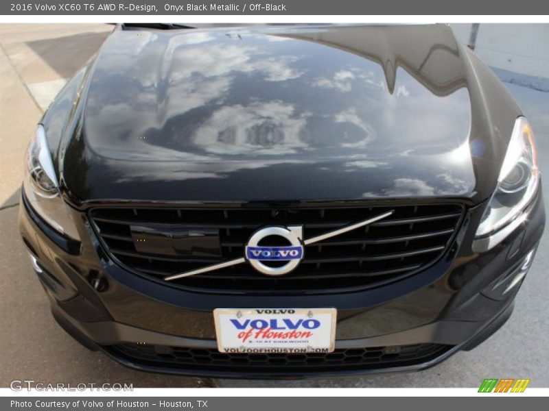 Onyx Black Metallic / Off-Black 2016 Volvo XC60 T6 AWD R-Design