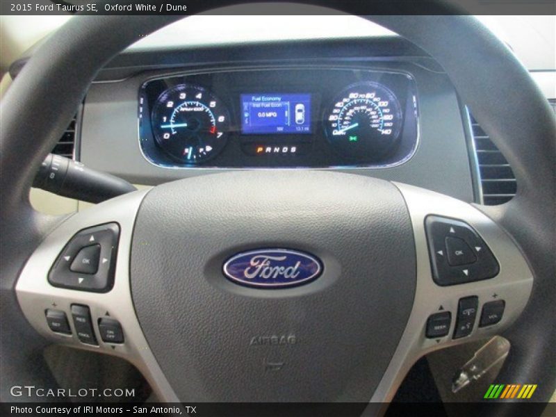 Oxford White / Dune 2015 Ford Taurus SE
