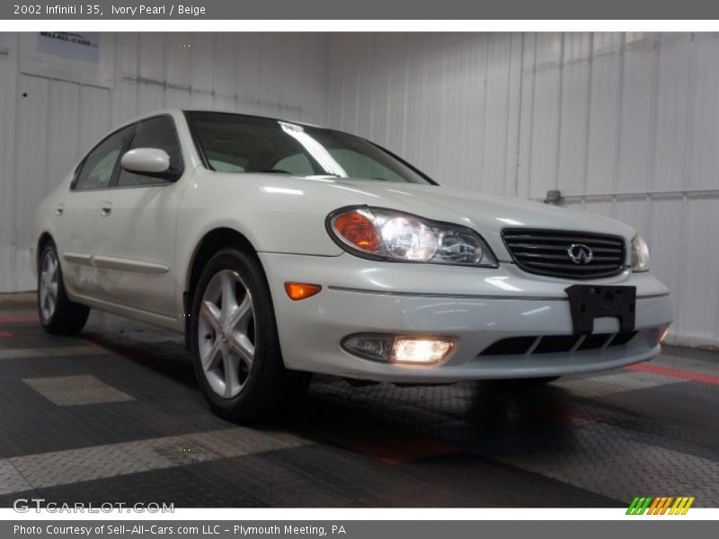 Ivory Pearl / Beige 2002 Infiniti I 35