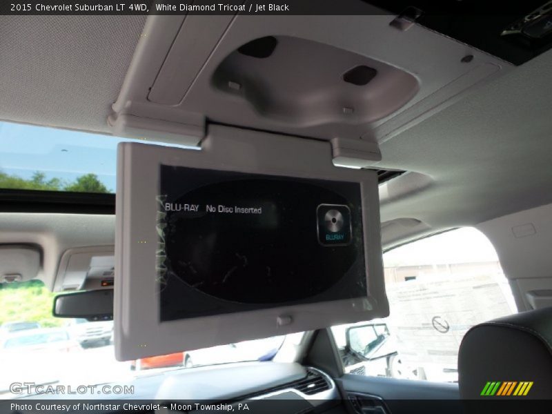 White Diamond Tricoat / Jet Black 2015 Chevrolet Suburban LT 4WD