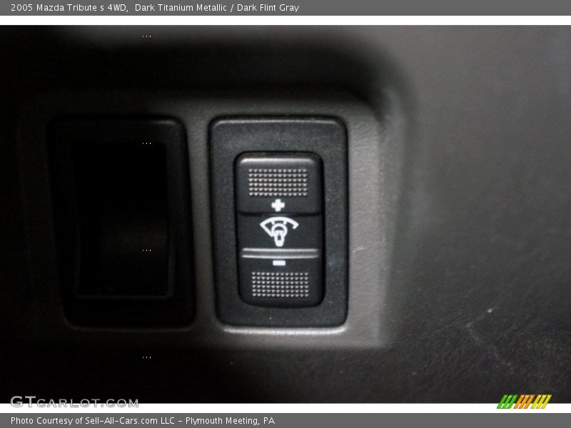 Dark Titanium Metallic / Dark Flint Gray 2005 Mazda Tribute s 4WD
