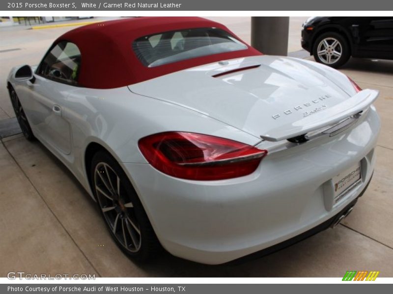 White / Garnet Red Natural Leather 2015 Porsche Boxster S