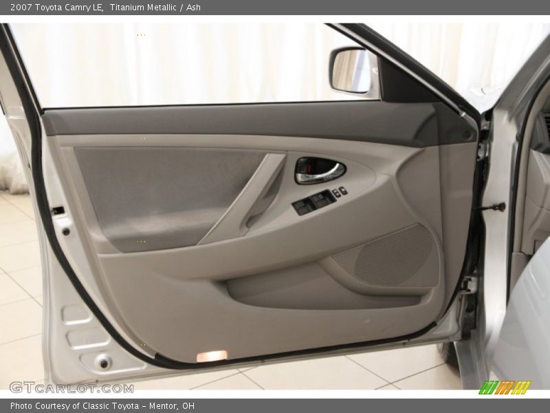 Titanium Metallic / Ash 2007 Toyota Camry LE