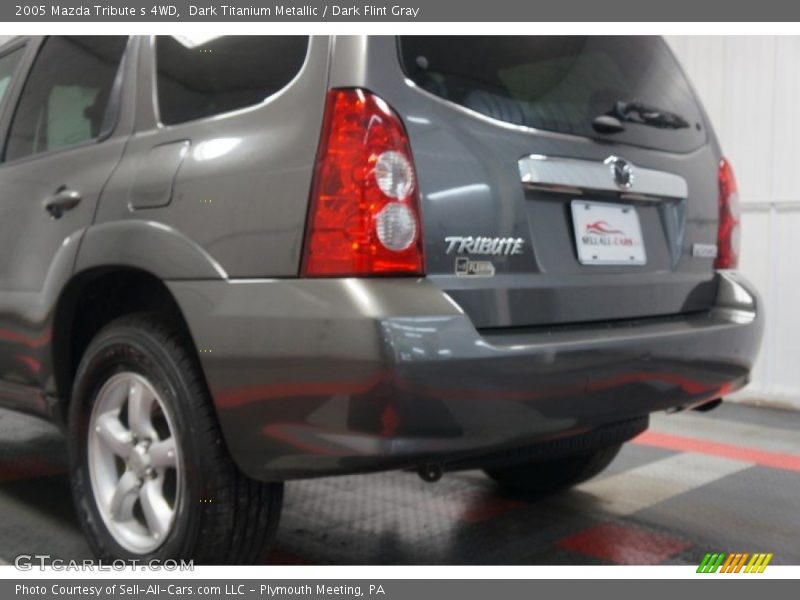 Dark Titanium Metallic / Dark Flint Gray 2005 Mazda Tribute s 4WD