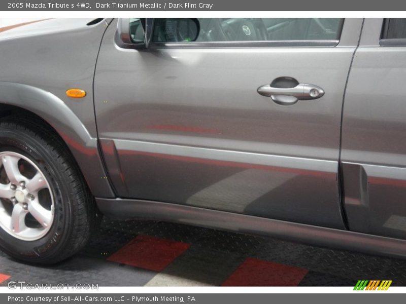 Dark Titanium Metallic / Dark Flint Gray 2005 Mazda Tribute s 4WD