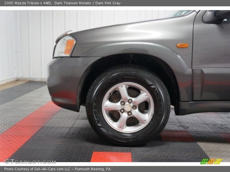 Dark Titanium Metallic / Dark Flint Gray 2005 Mazda Tribute s 4WD