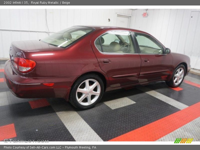 Royal Ruby Metallic / Beige 2002 Infiniti I 35