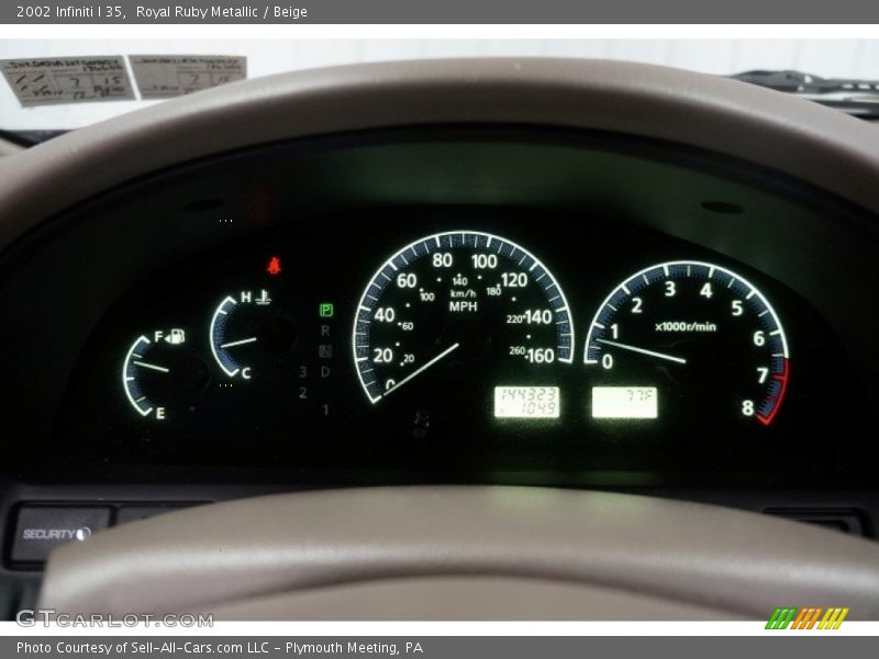 Royal Ruby Metallic / Beige 2002 Infiniti I 35