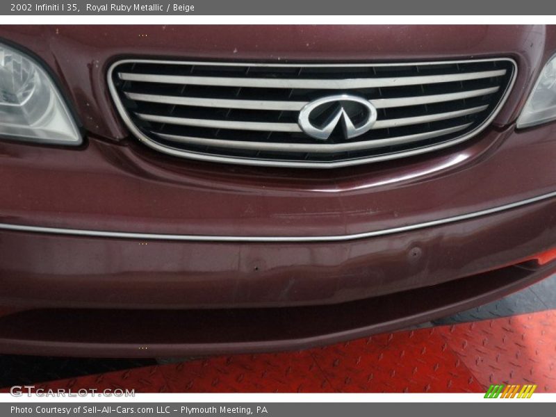 Royal Ruby Metallic / Beige 2002 Infiniti I 35