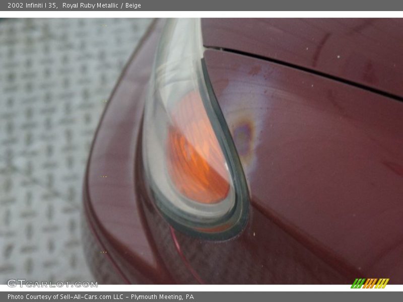 Royal Ruby Metallic / Beige 2002 Infiniti I 35