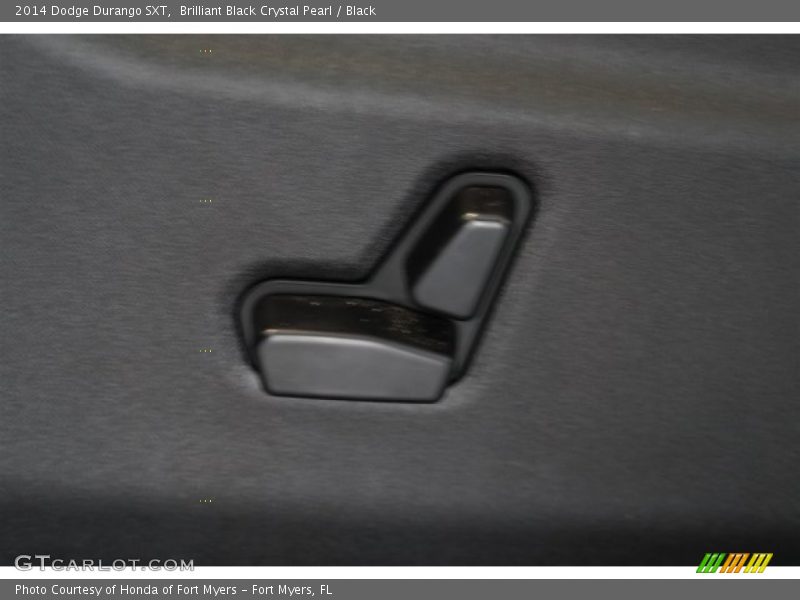 Brilliant Black Crystal Pearl / Black 2014 Dodge Durango SXT