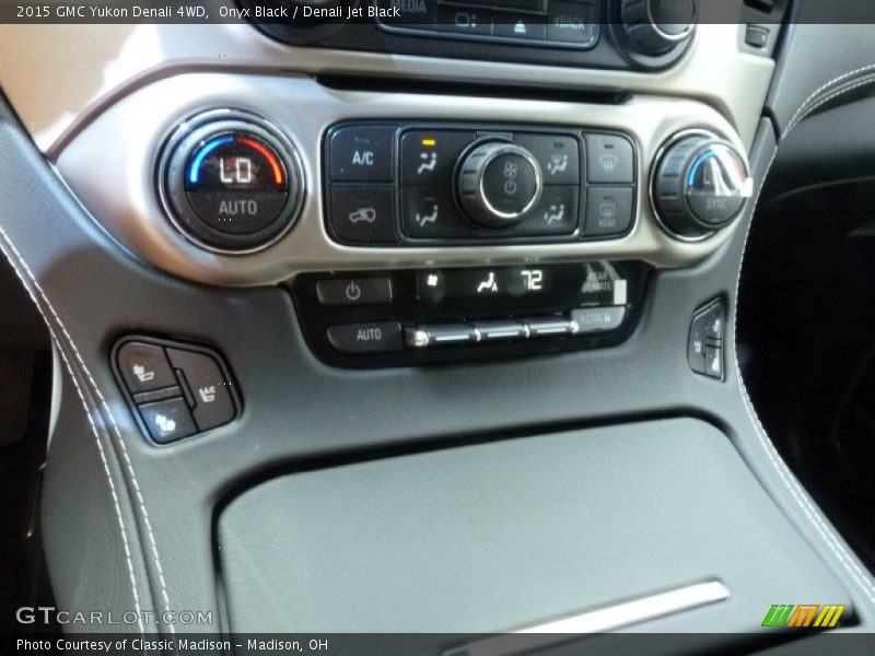 Onyx Black / Denali Jet Black 2015 GMC Yukon Denali 4WD